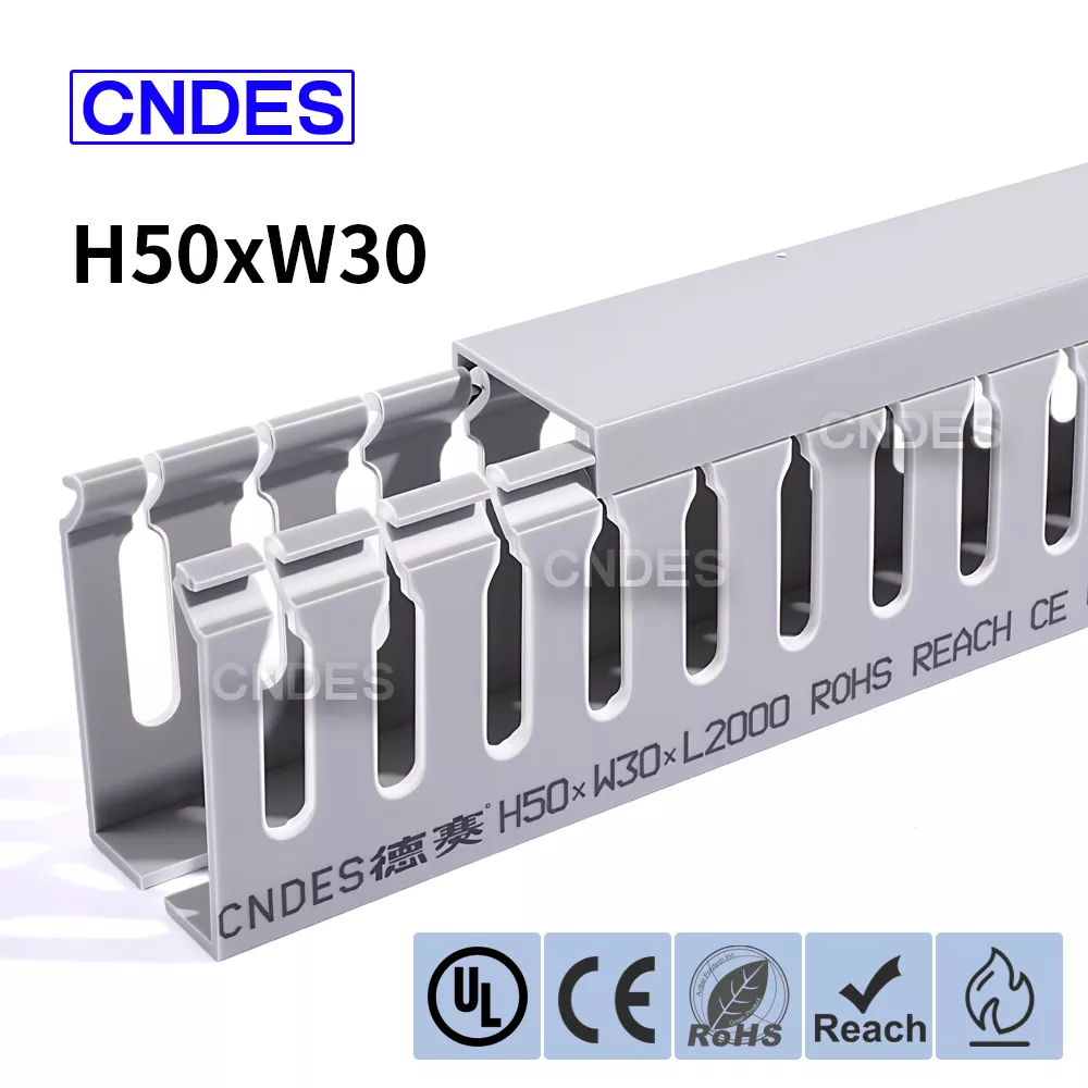 50×30 geschlitzter PVC-Kabelorganisationskanal