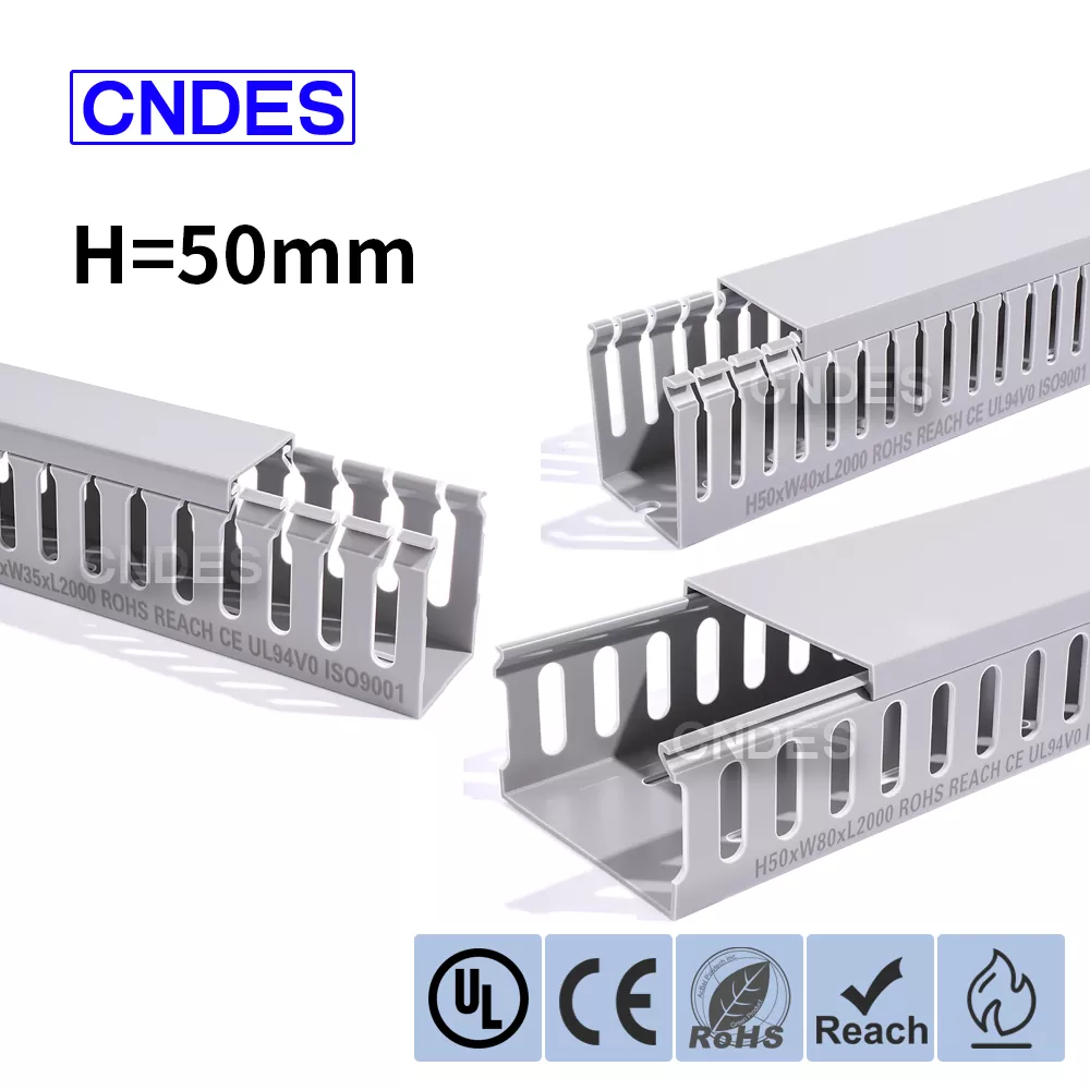 50 mm hoher, geschlitzter PVC-Panel-Verdrahtungskanal